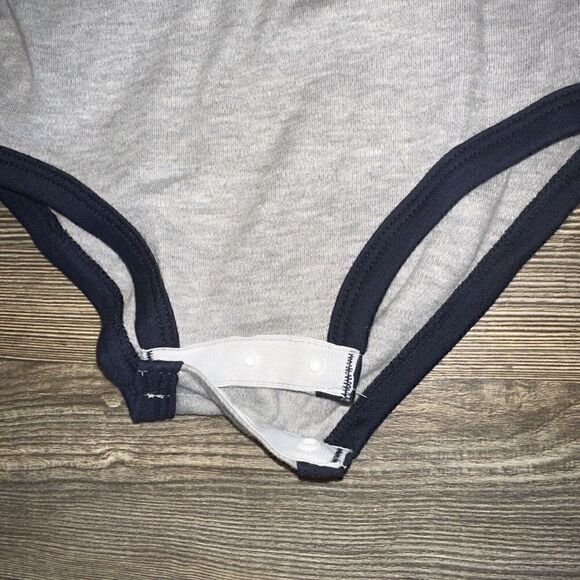 Houston Texans one piece Size 18 Months. Button bottom. NWOT. O - Picture 4 of 5